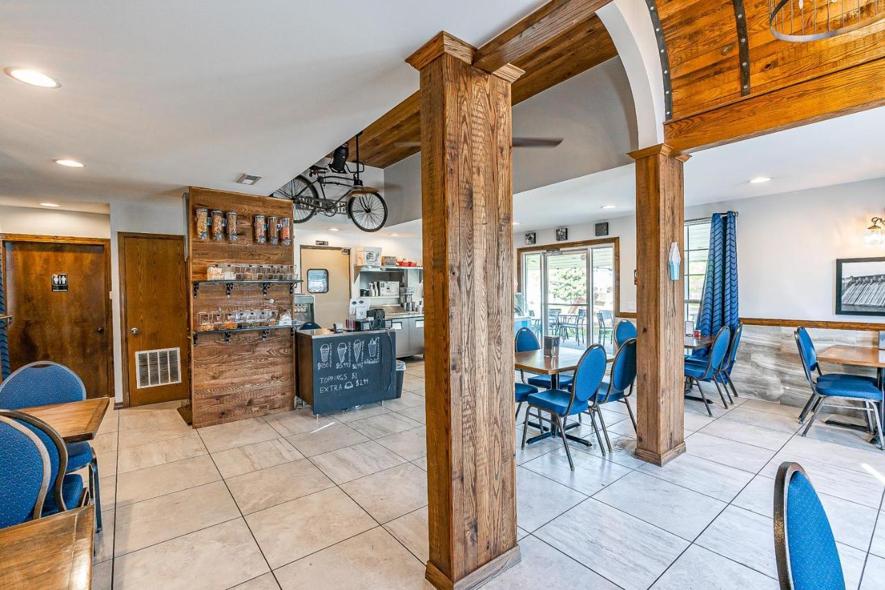 Apartment Waterview At Fall Creek