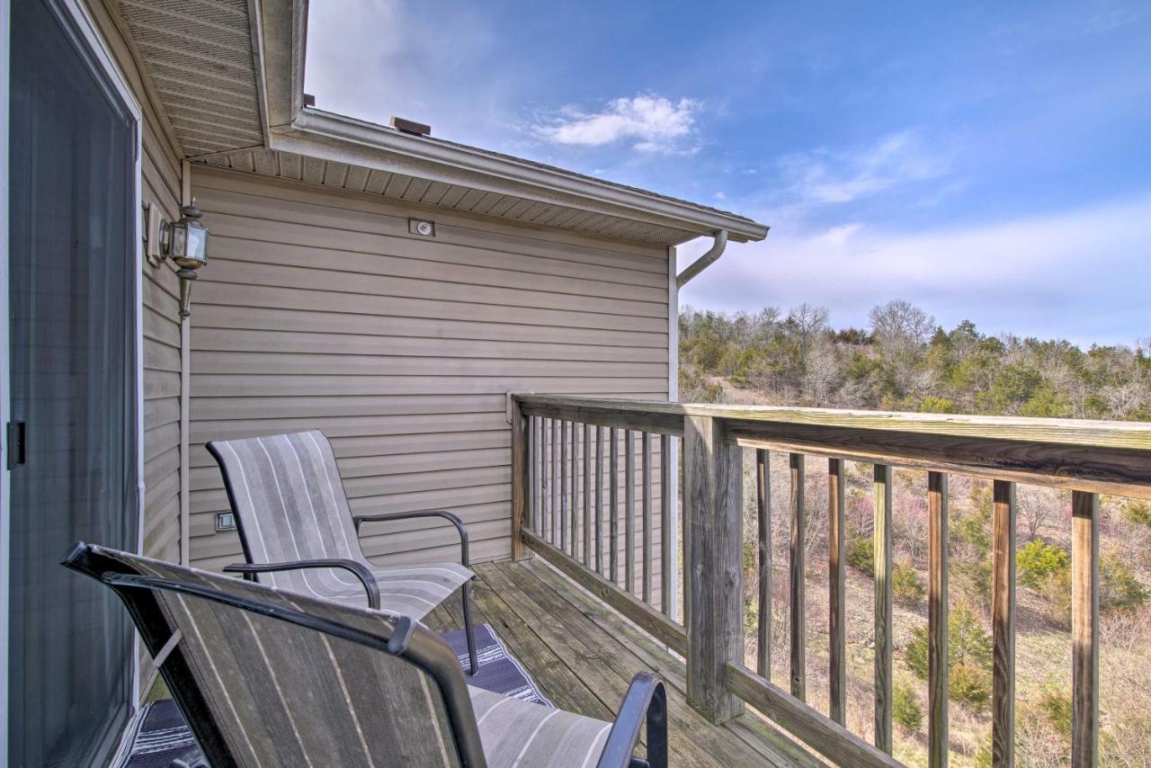 Apartment Escape With Shared Pool, 5 Mi To Lake!