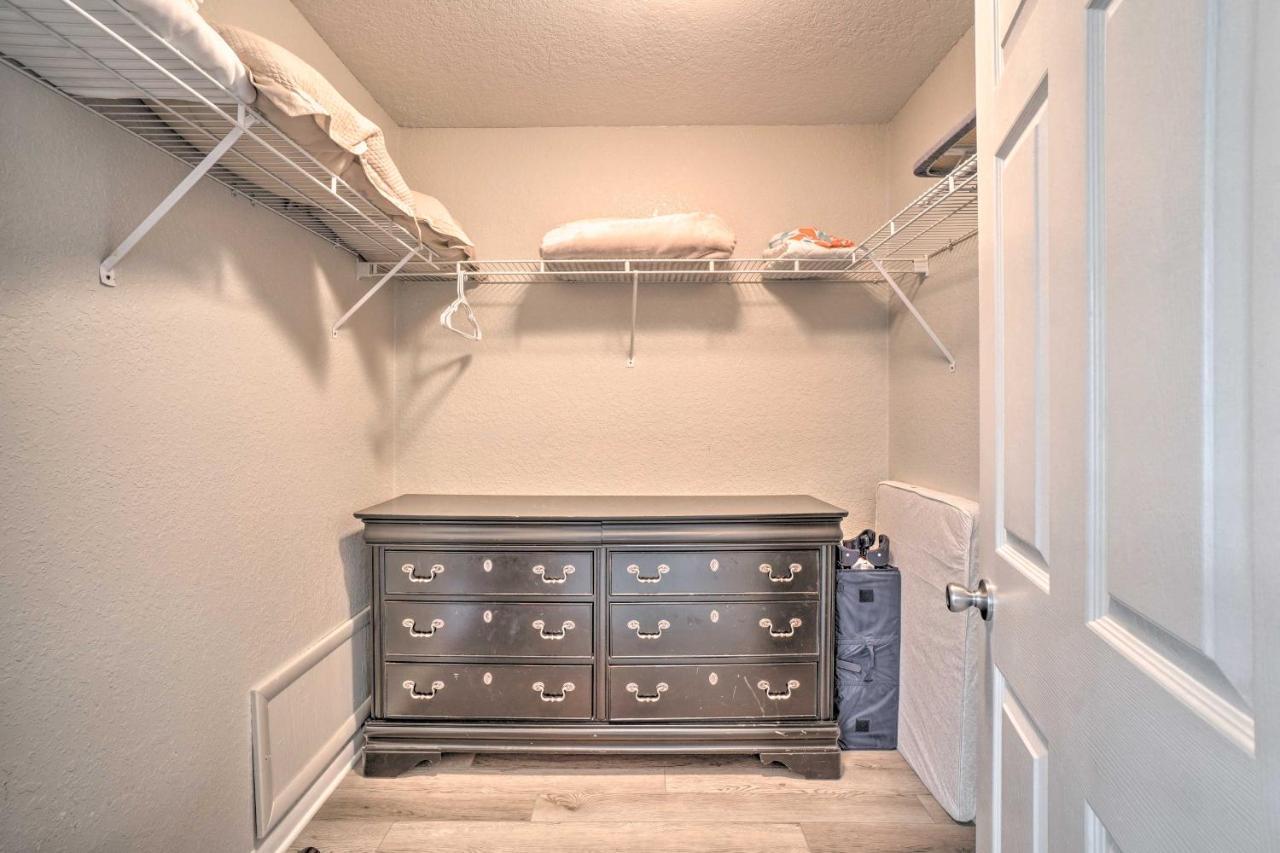 On Fairway Steps From Pools! * Branson