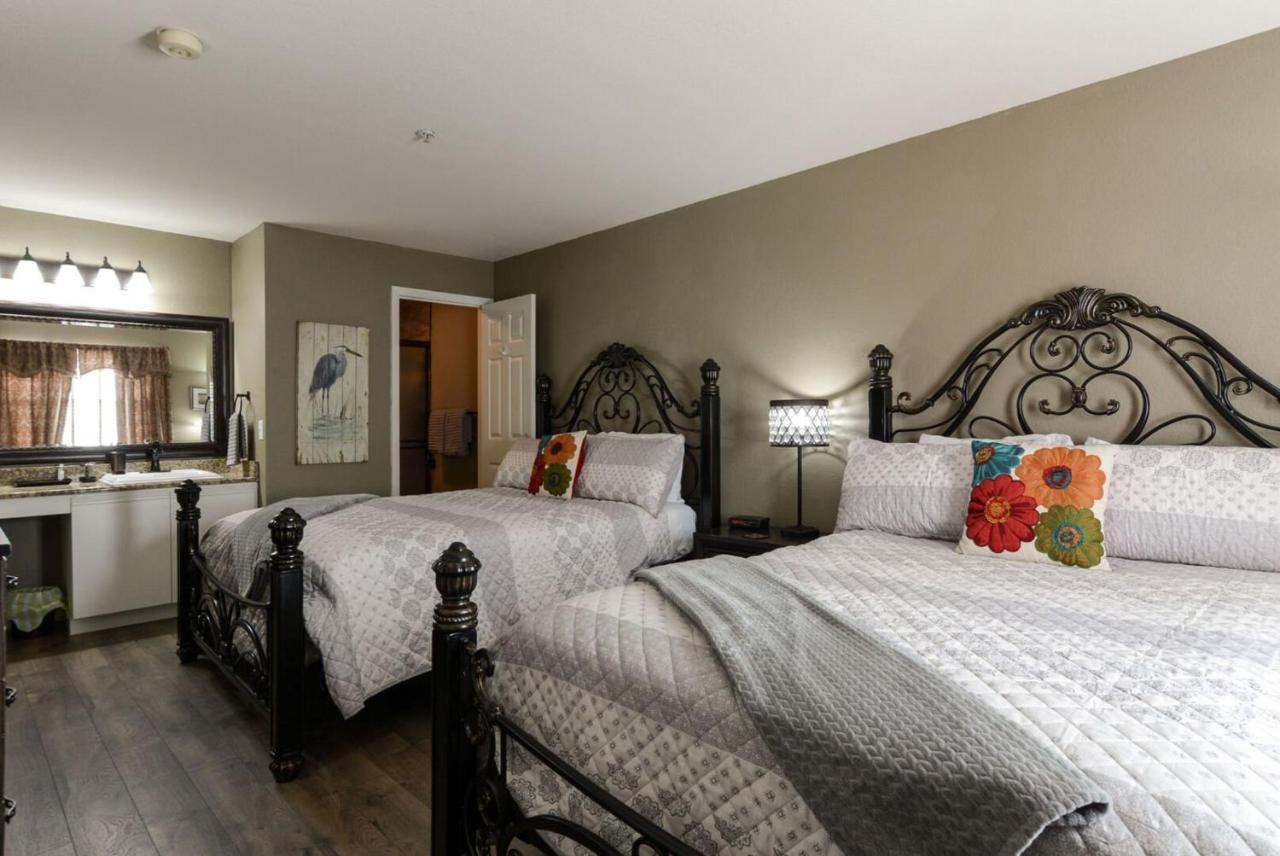 The Club By Dreams2Reality Vacations- Includes Free Attraction Tickets Daily! * Branson