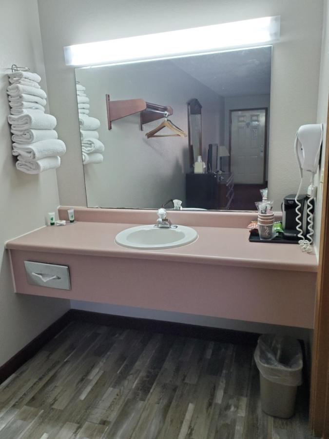 Twelve Oaks Motel Branson