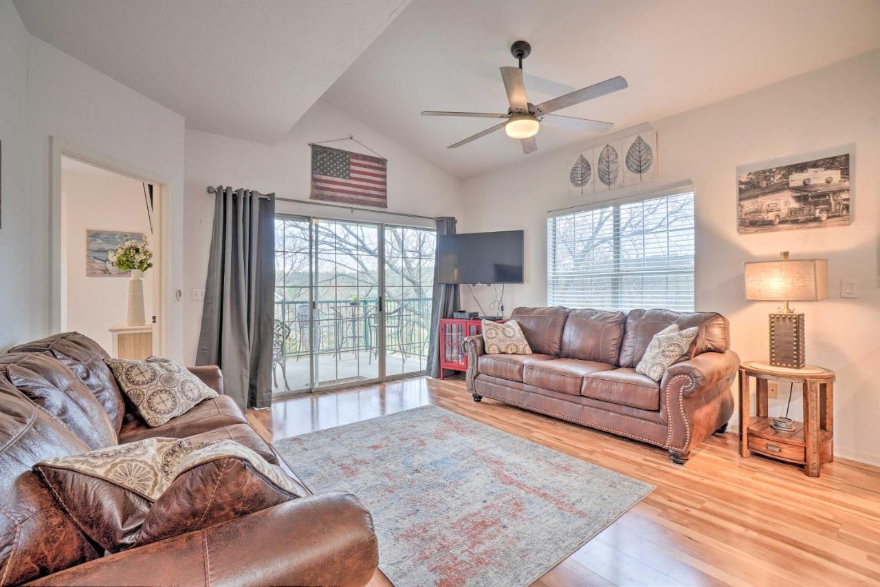 Serene Penthouse With Access And Views! Apartment *