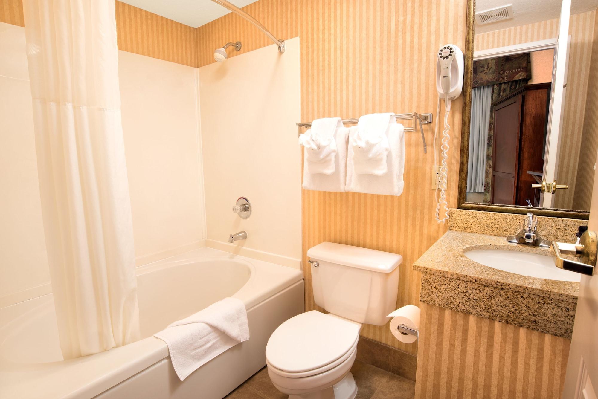 Grand Plaza Hotel 3*