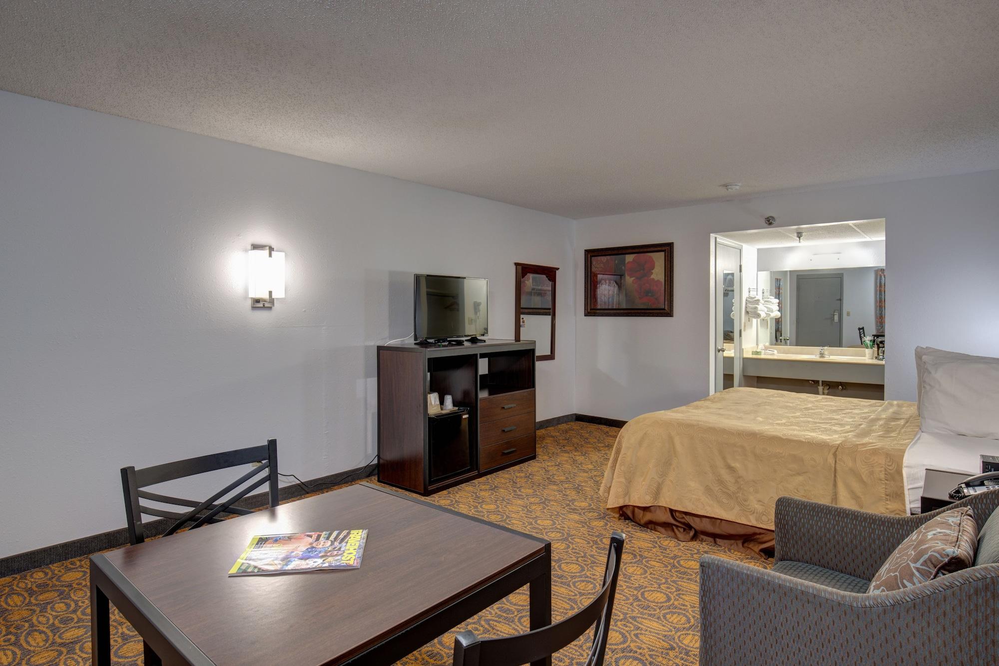 Howard Johnson By Wyndham Theatre District Branson