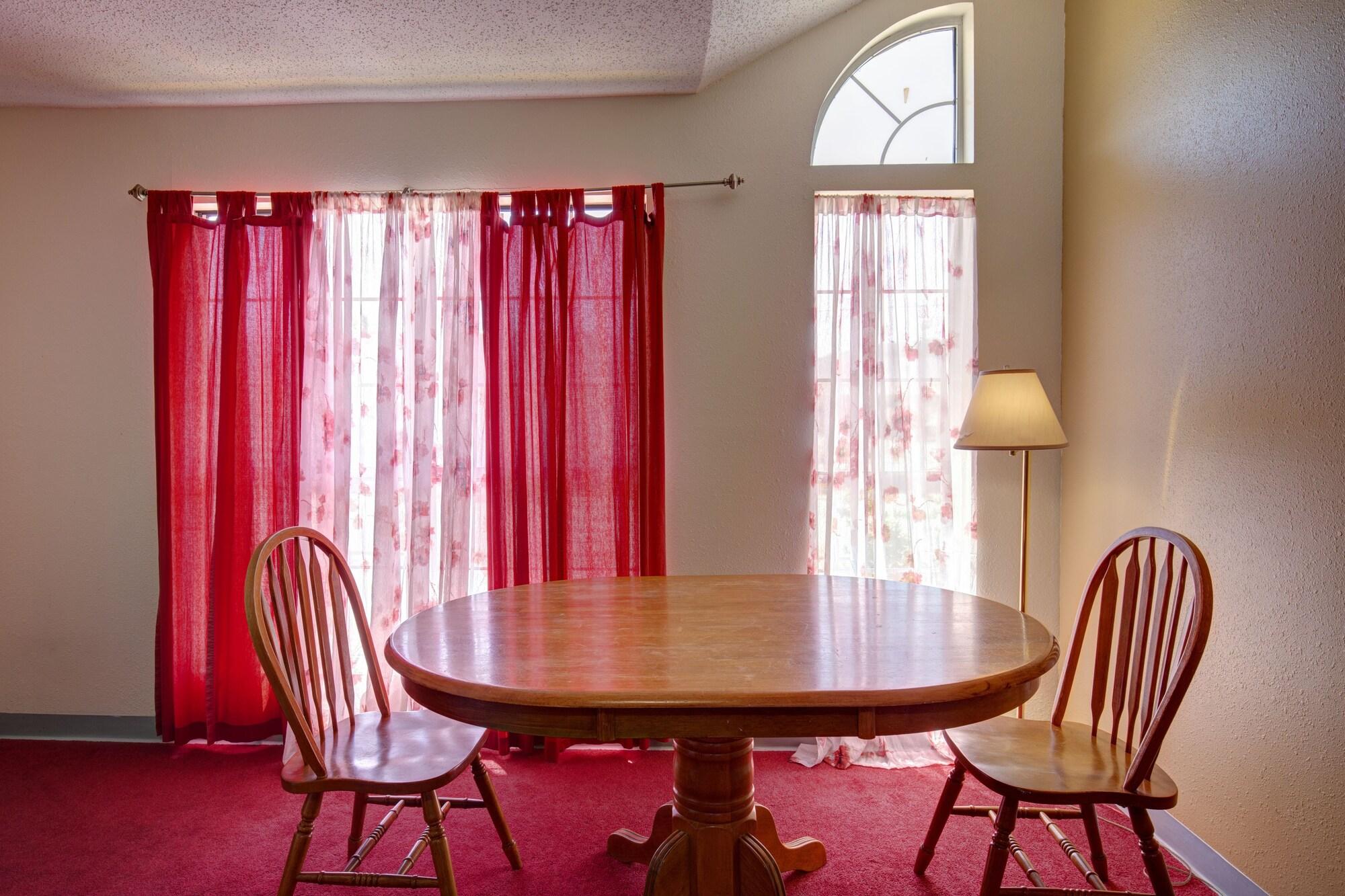 Howard Johnson By Wyndham Theatre District Branson