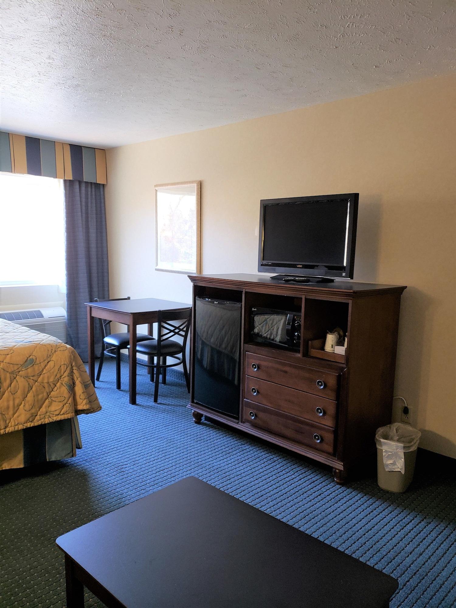 Hotel Suburban On The Strip 2*