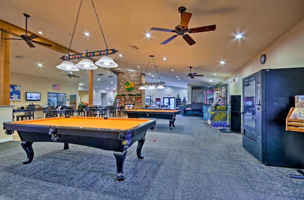 Apartment With Pool About 3 Mi To Landing!