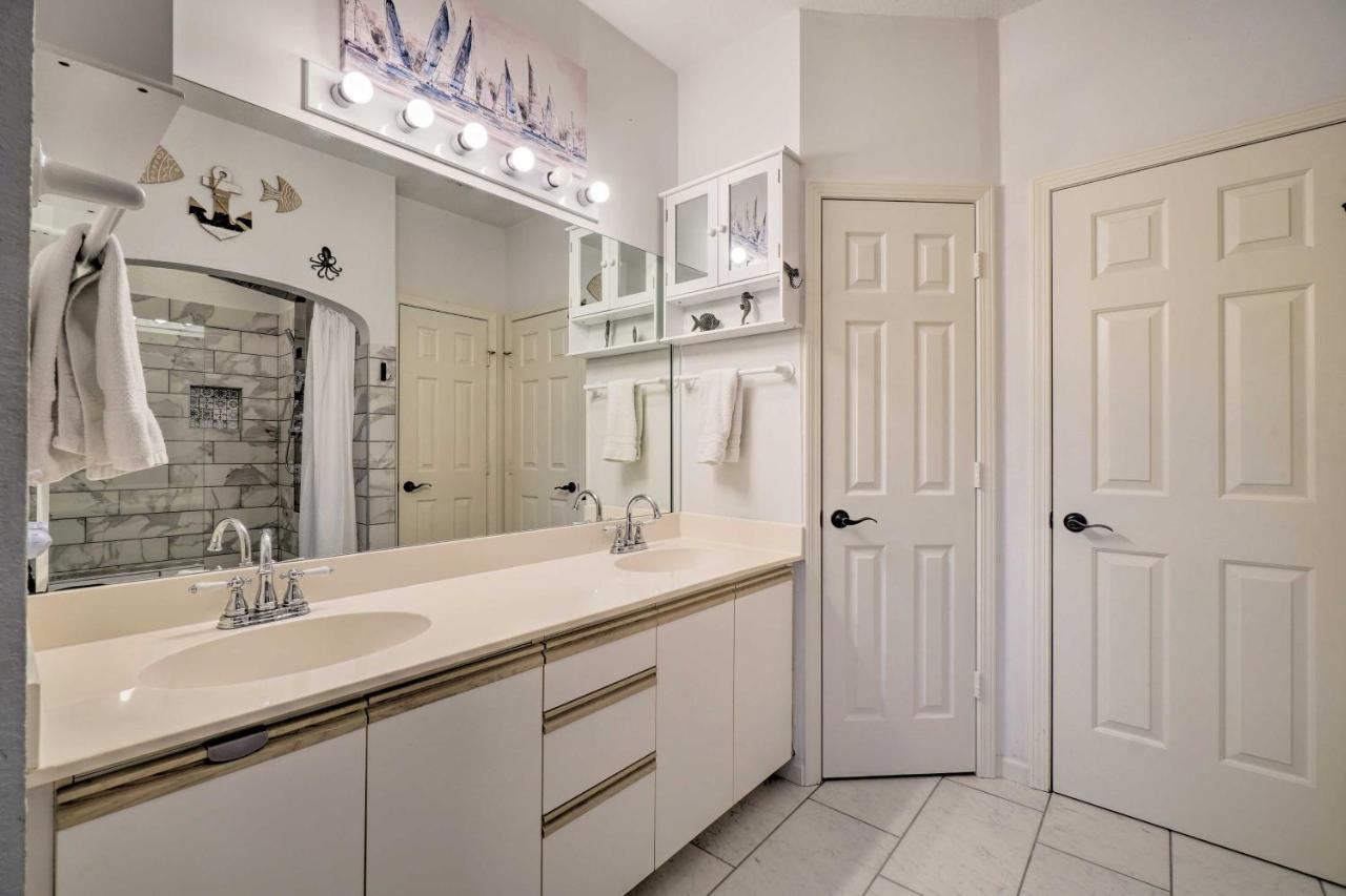 Apartment Serene Penthouse With Access And Views! Branson
