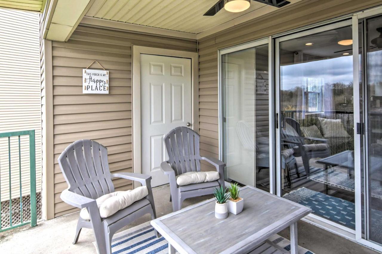 Apartment Retreat With Balcony And 18-hole Golf Course! *