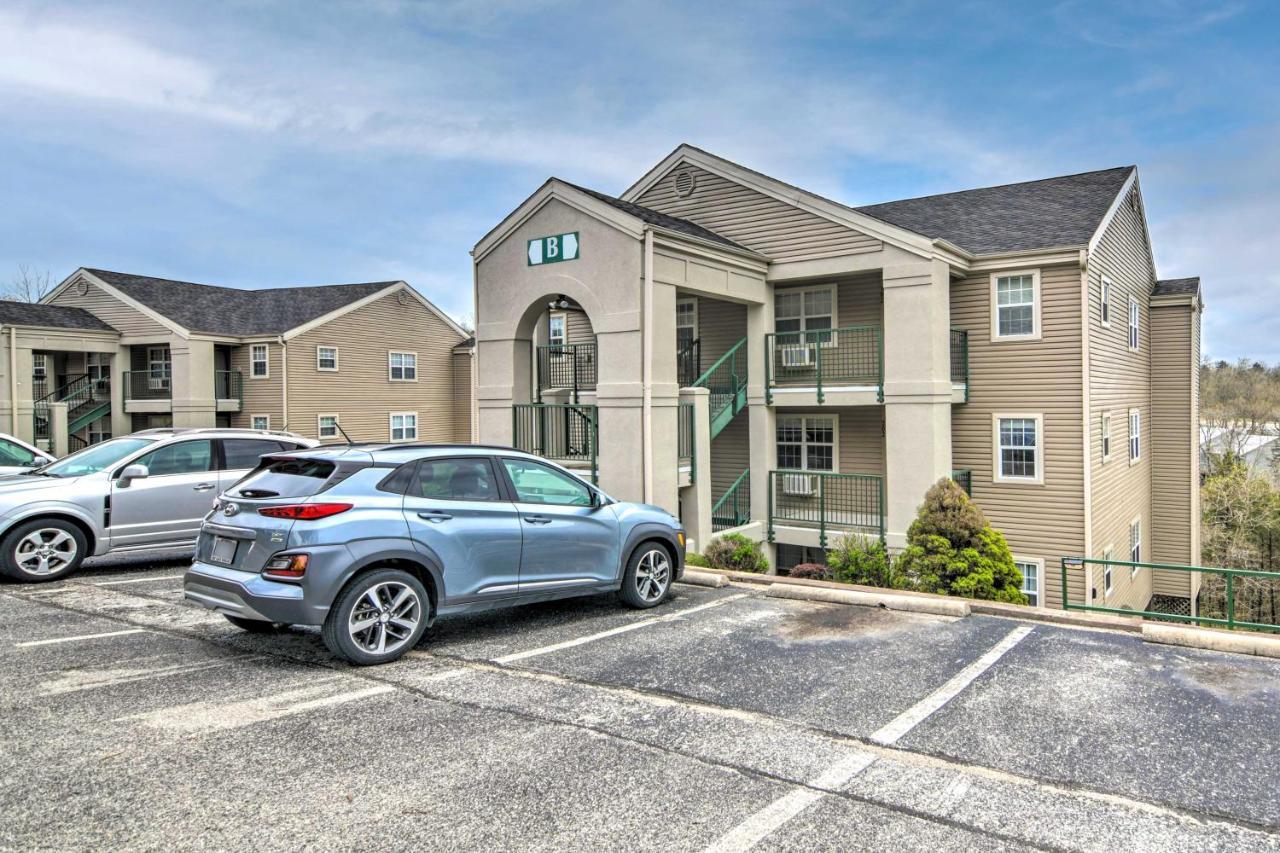 Retreat With Balcony And 18-hole Golf Course! * Branson