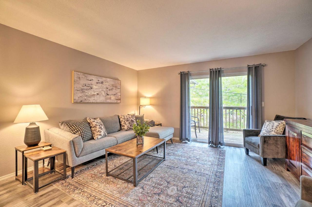 Modern With Pool About 7 Mi To Landing! * Branson