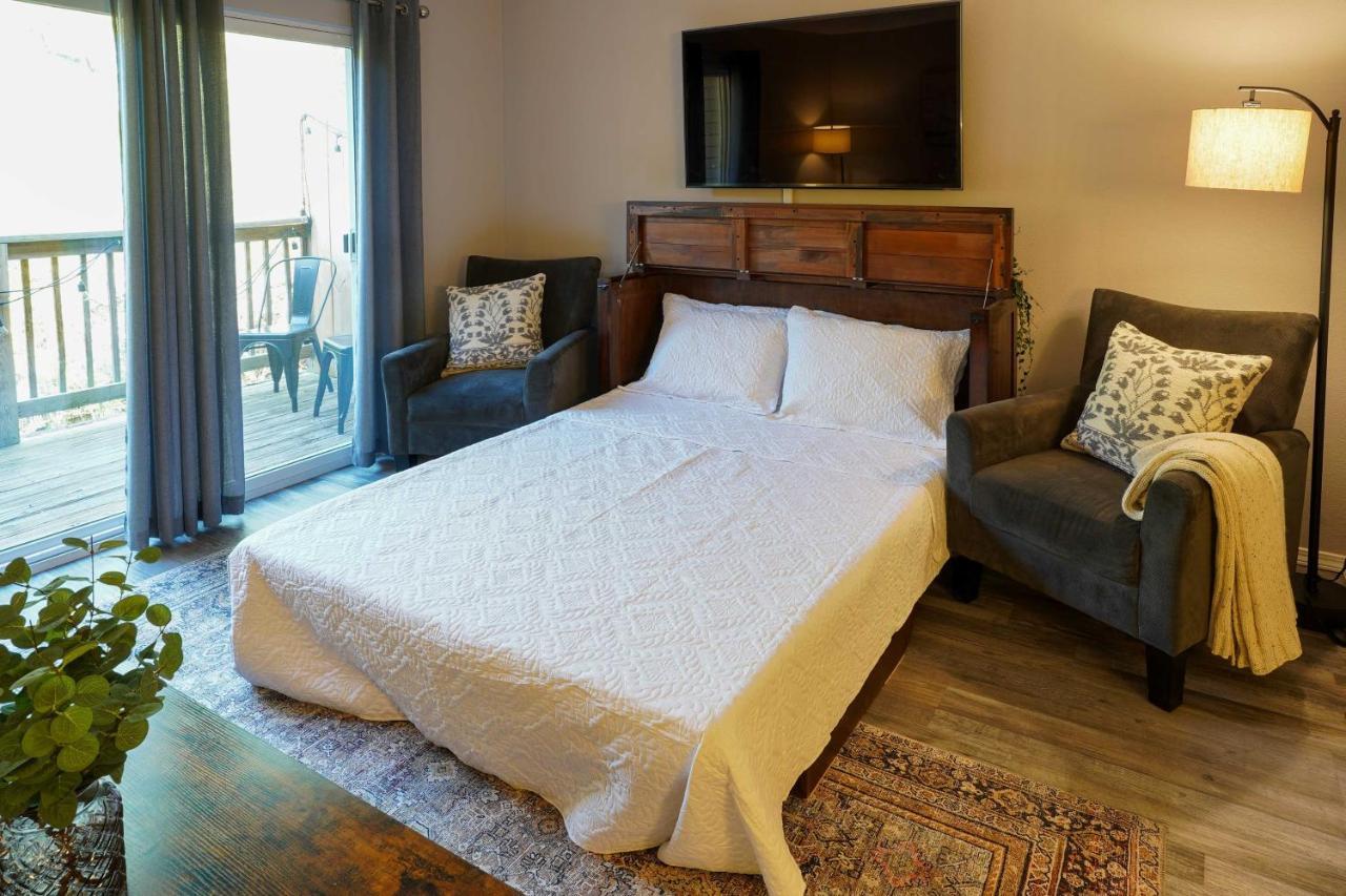 Apartment Modern With Pool About 7 Mi To Landing! Branson
