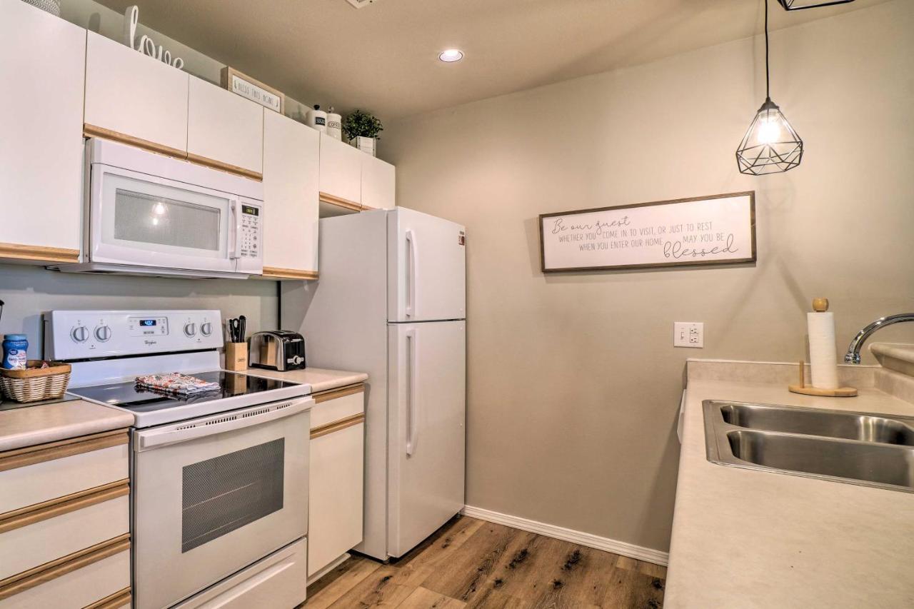About 6 Mi To Silver Dollar City! Apartment *