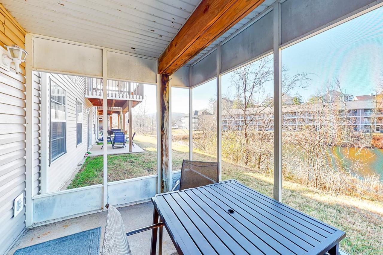 Fall Creek Pond View Escape Branson
