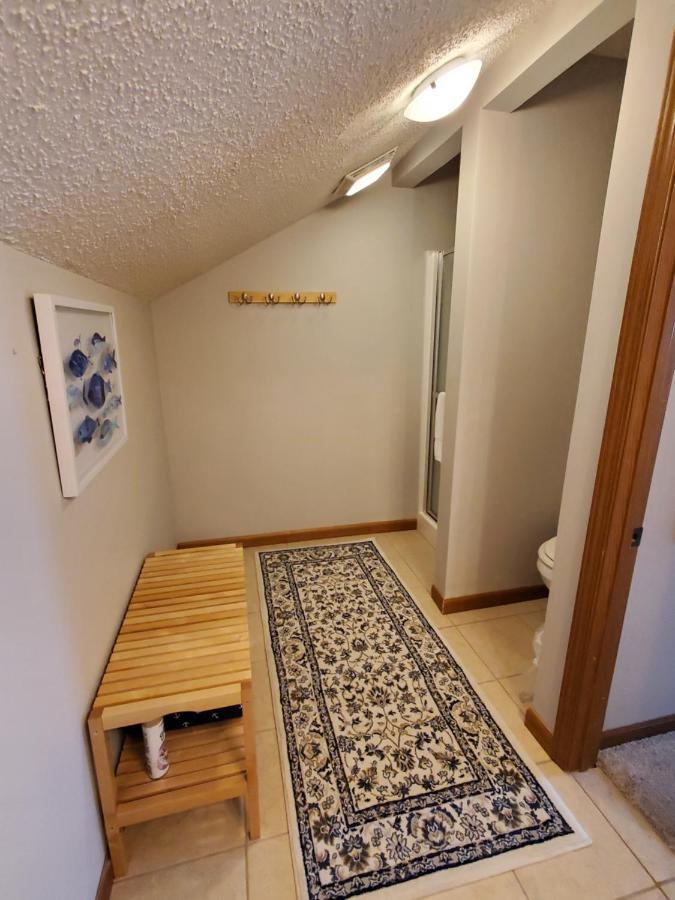 Apartment Treehouse -