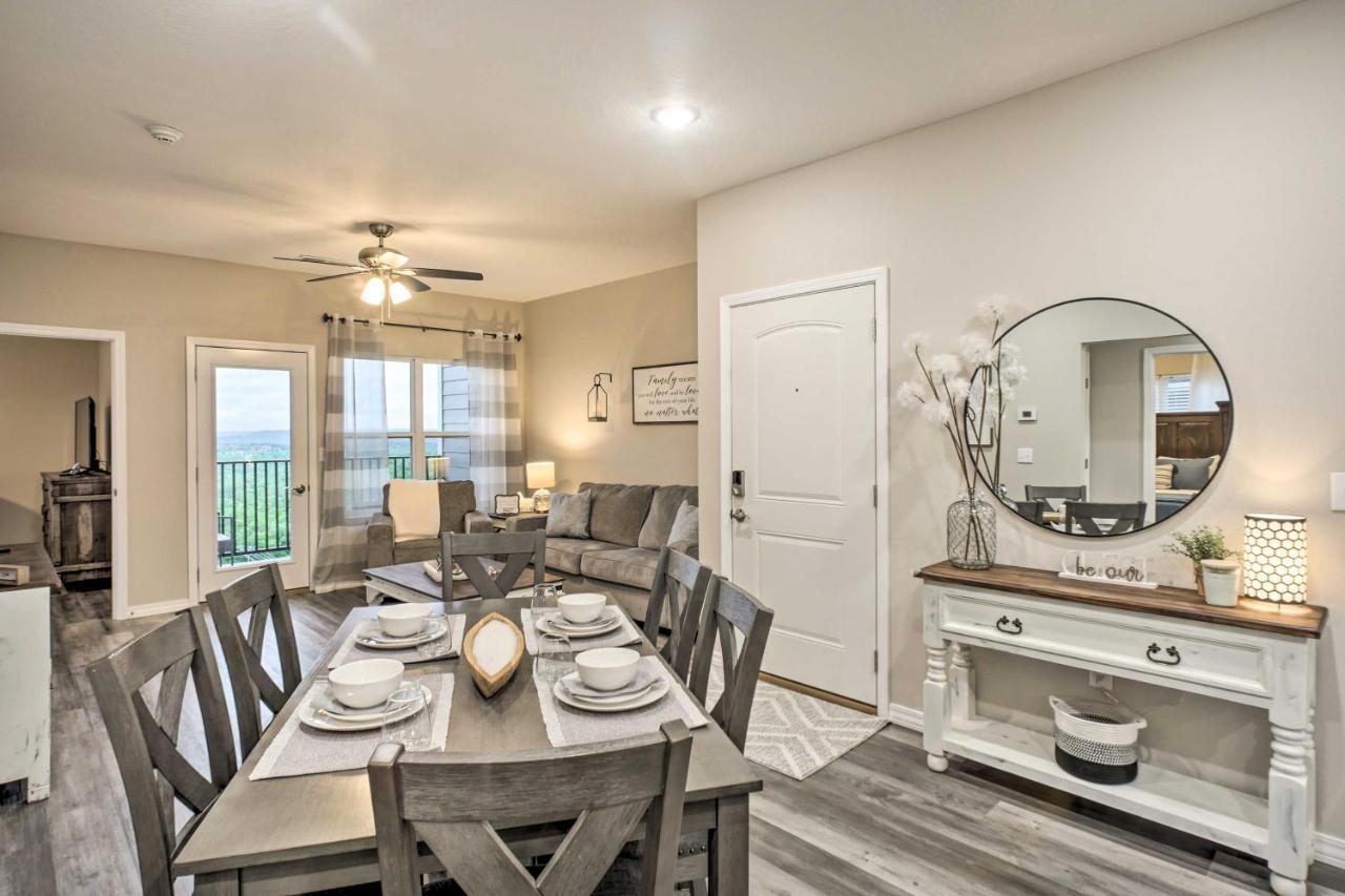 Chic Retreat About 4 Mi To Silver Dollar Apartment