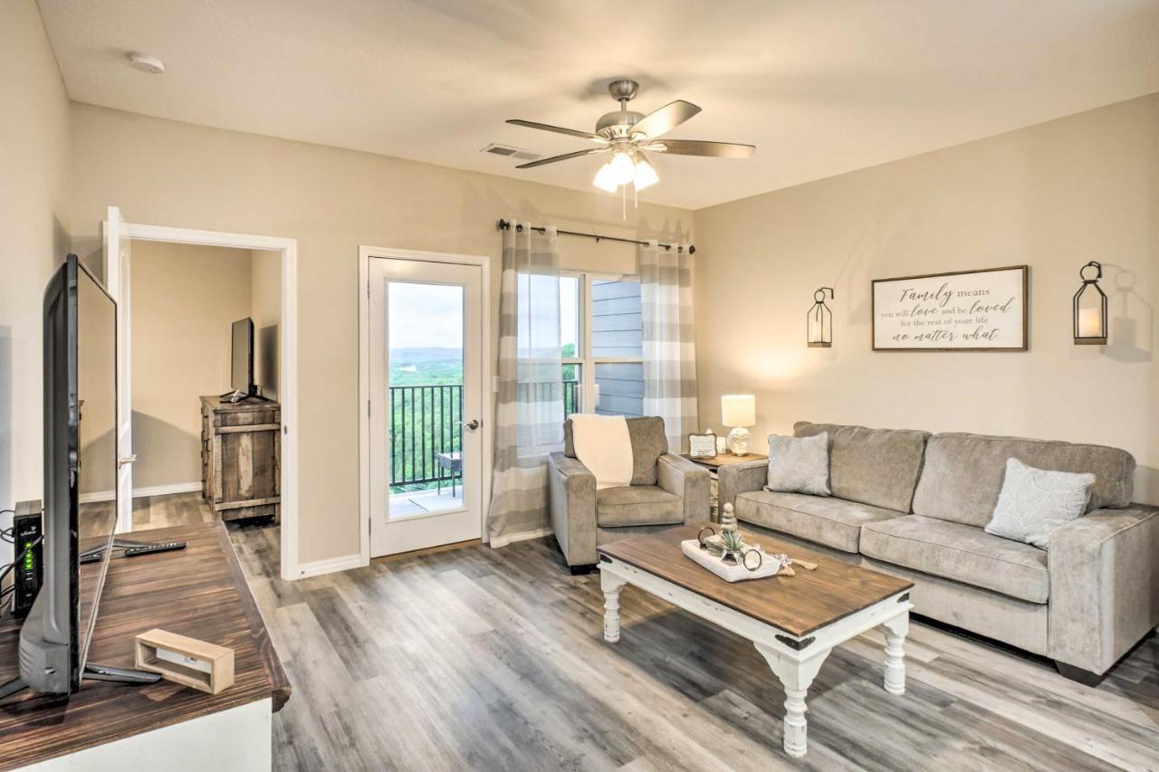Chic Retreat About 4 Mi To Silver Dollar Apartment Branson