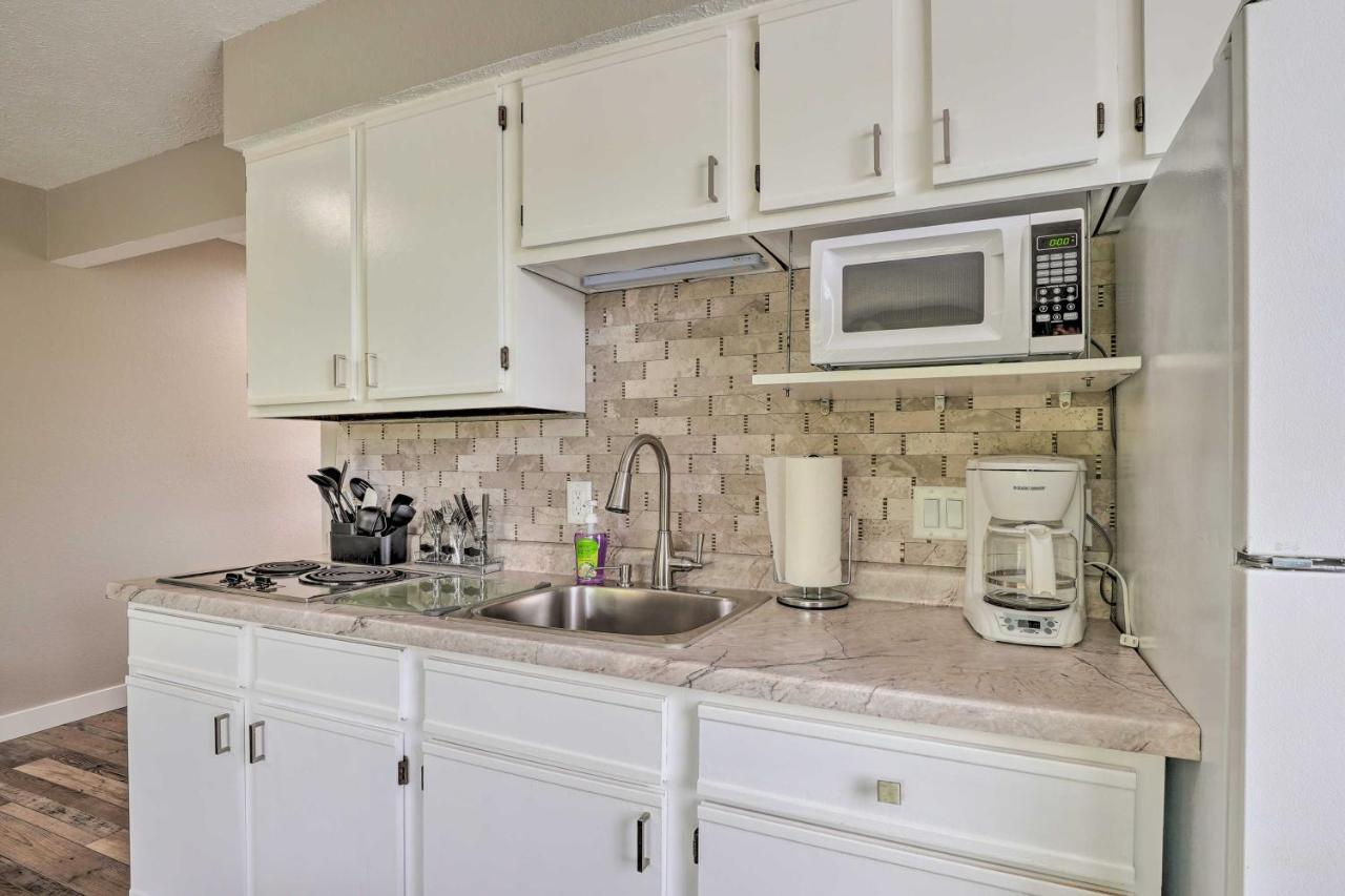 Pet-friendly Less Than 3 Mi To Lake!