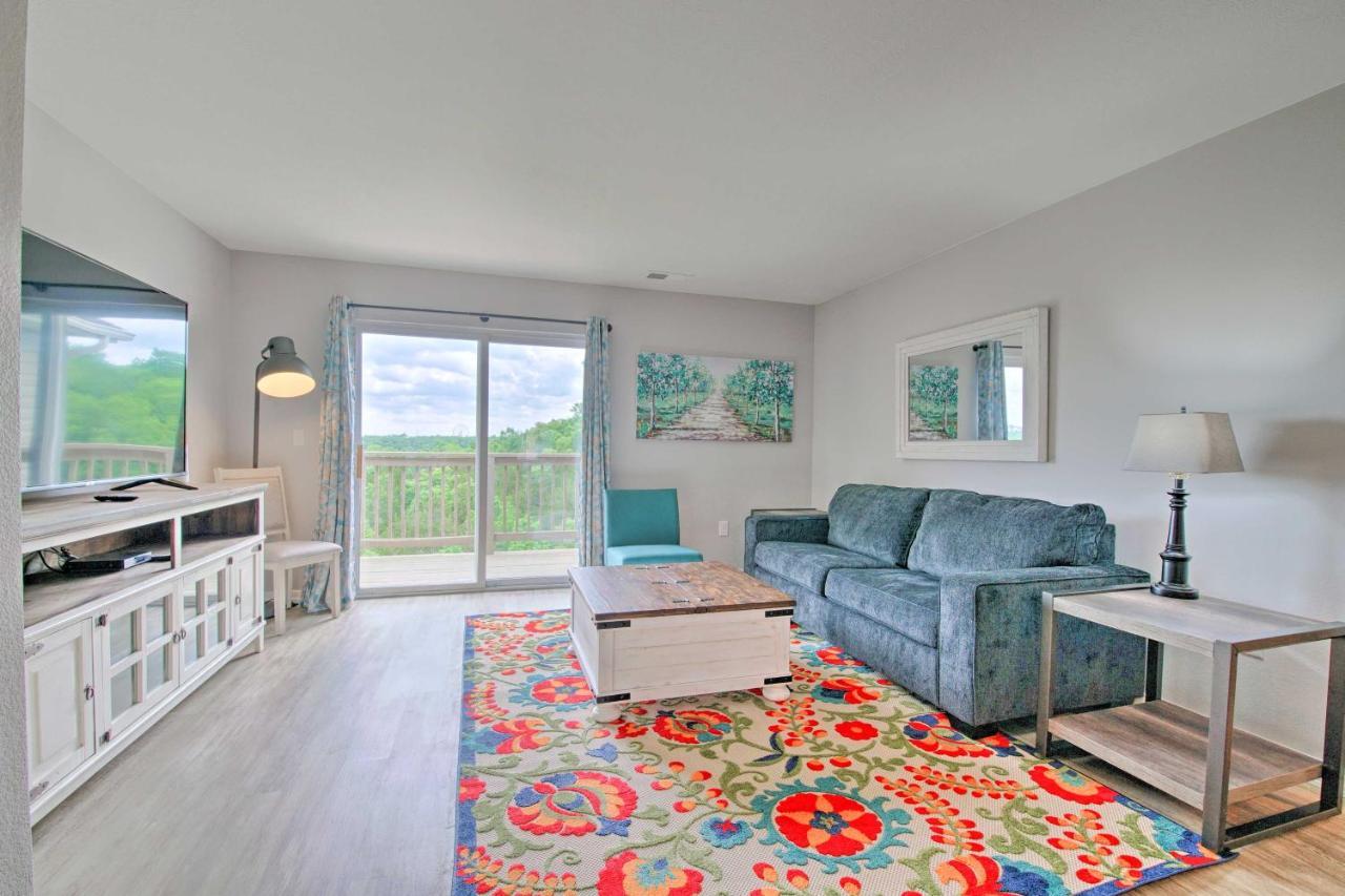 Bright Vacation With Balcony And Views! *