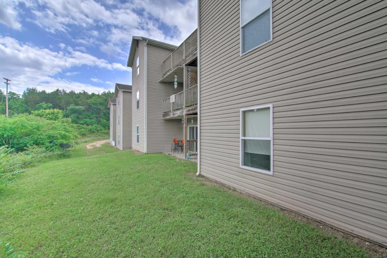 Bright Vacation With Balcony And Views! Branson