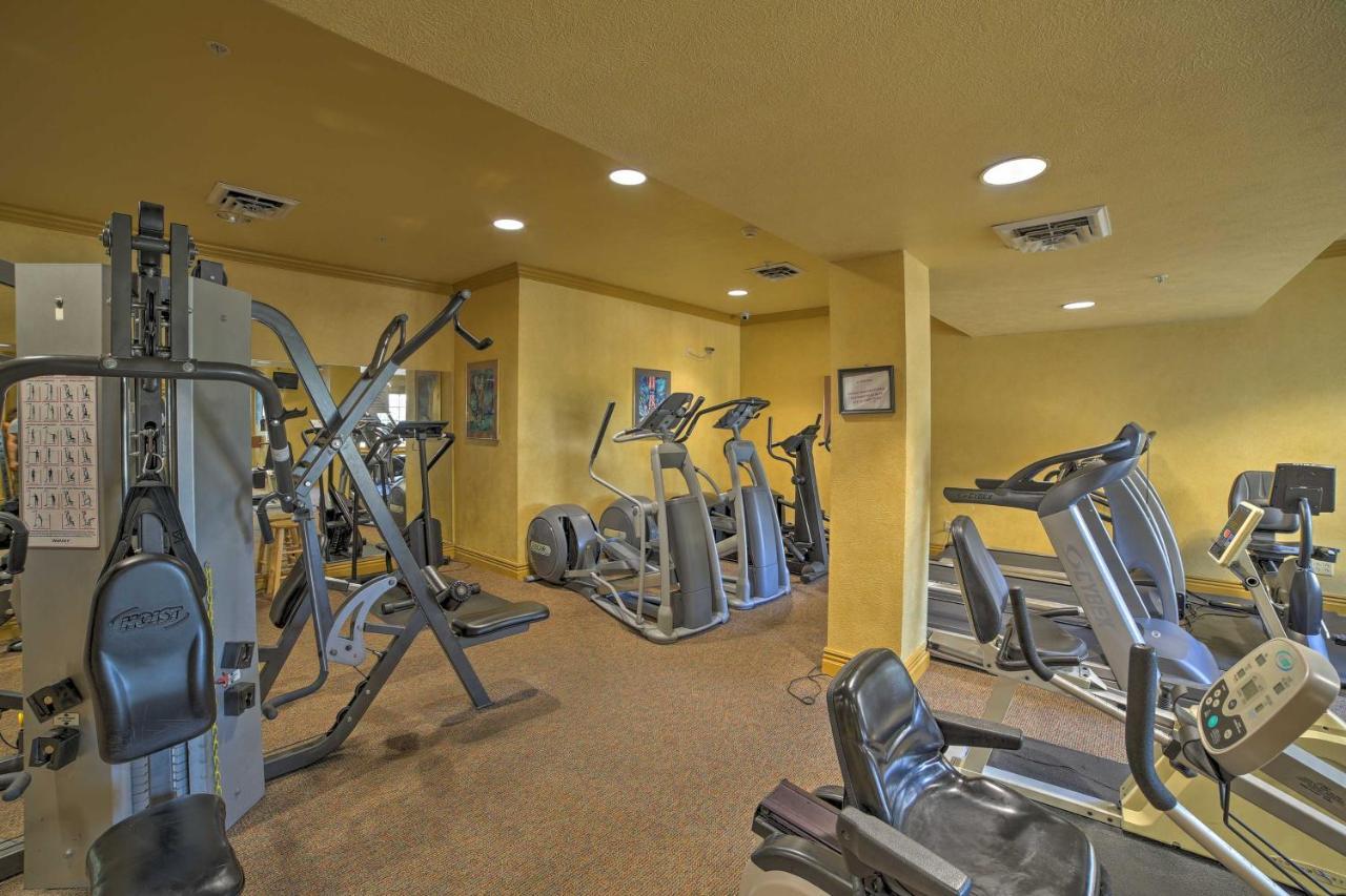 Getaway With Balcony And Amenities! Branson