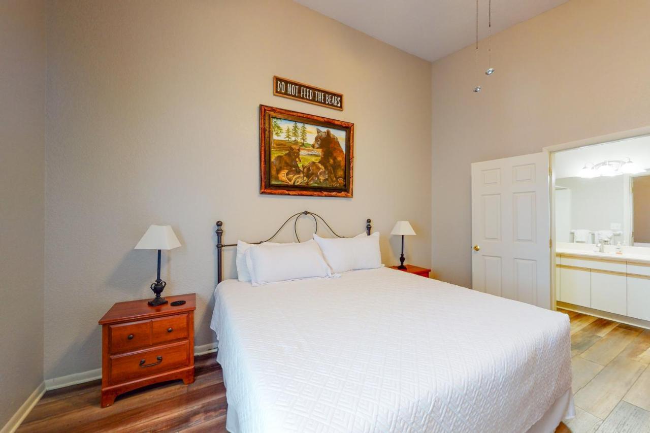 Hotel Cozy Ozark Getaway *