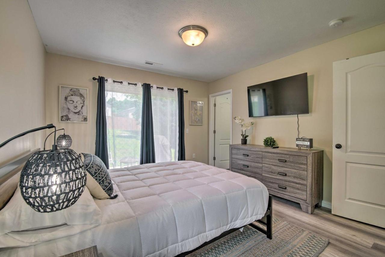 With Patio And Fire Pit 7 Mi To Downtown Holiday home