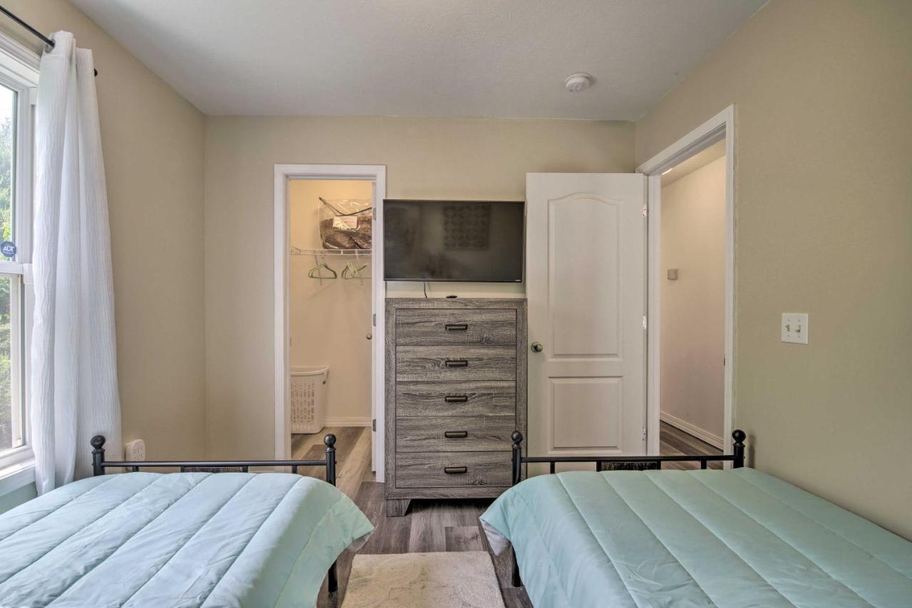 Holiday home With Patio And Fire Pit 7 Mi To Downtown *