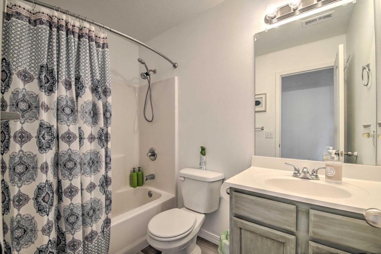 Holiday home With Patio And Fire Pit 7 Mi To Downtown Branson