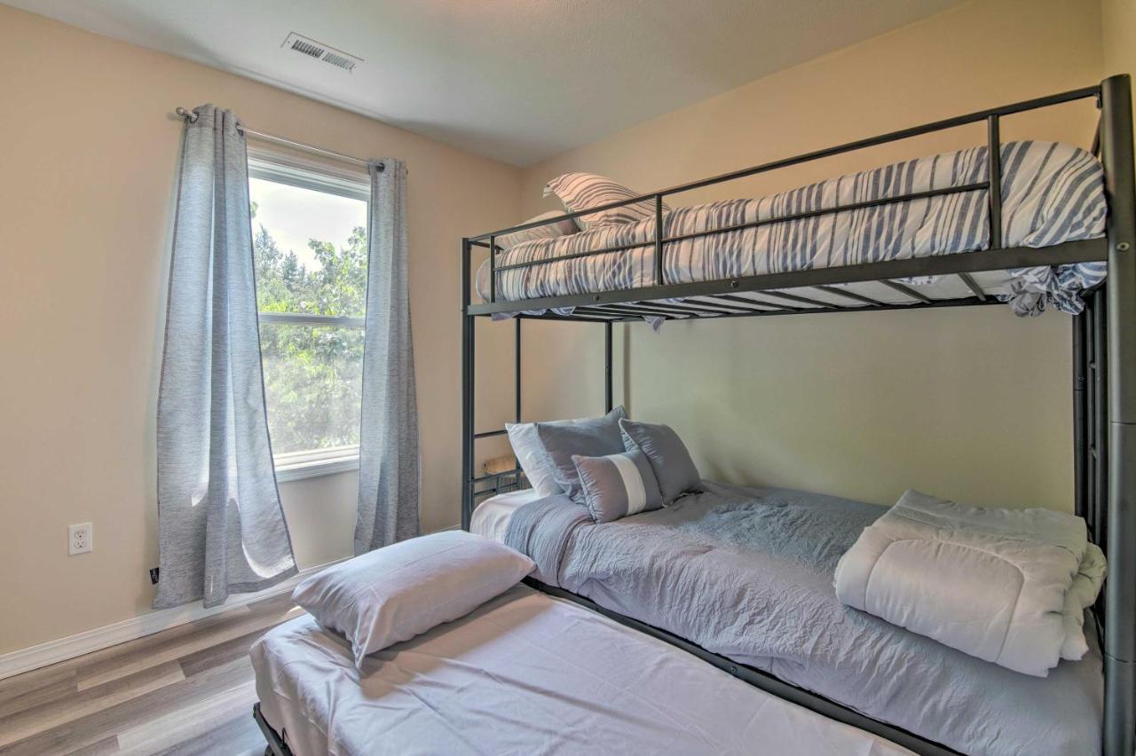 Holiday home With Patio And Fire Pit 7 Mi To Downtown