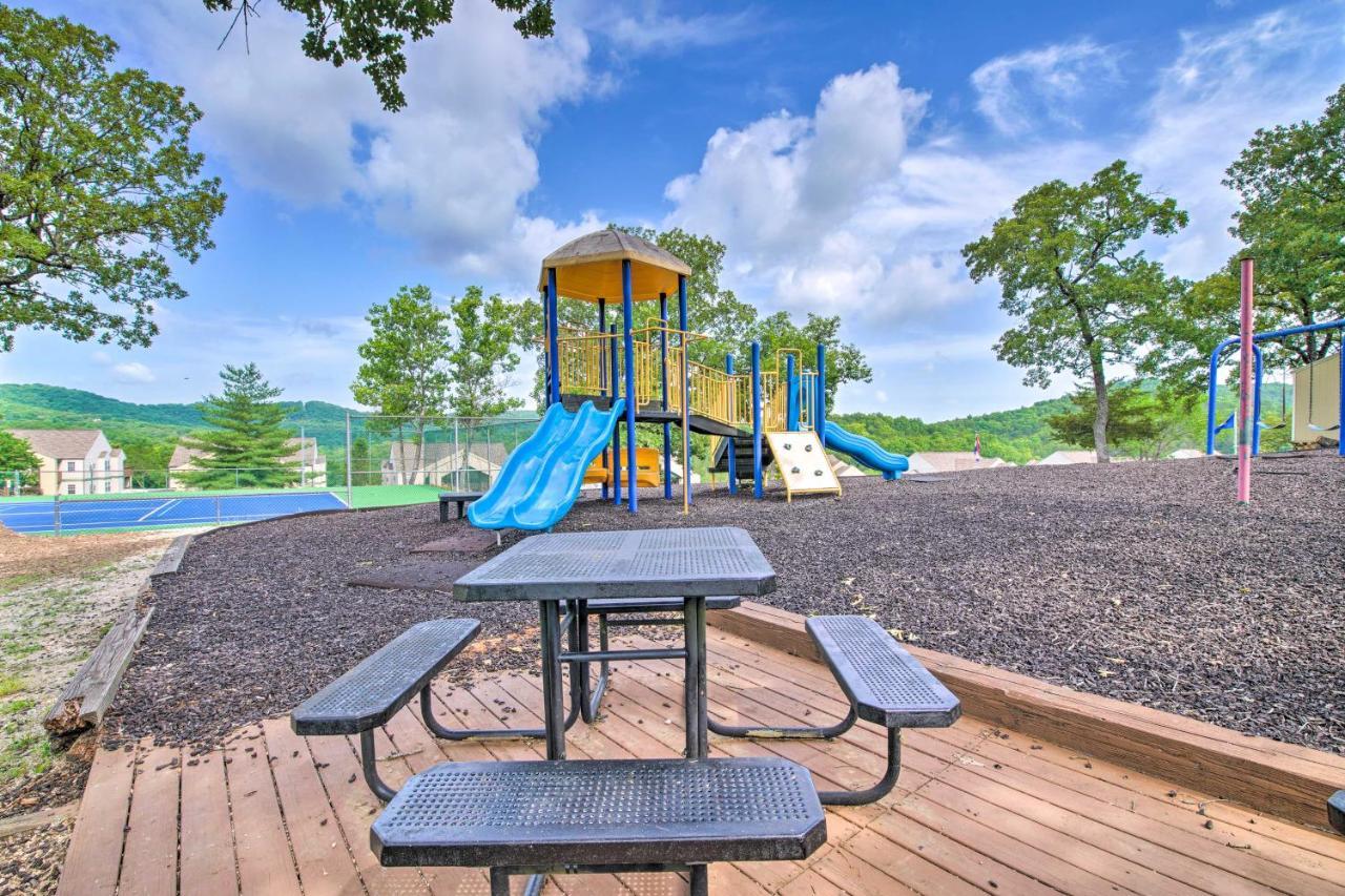 Cozy Getaway Less Than 1 Mi To Silver Dollar City!