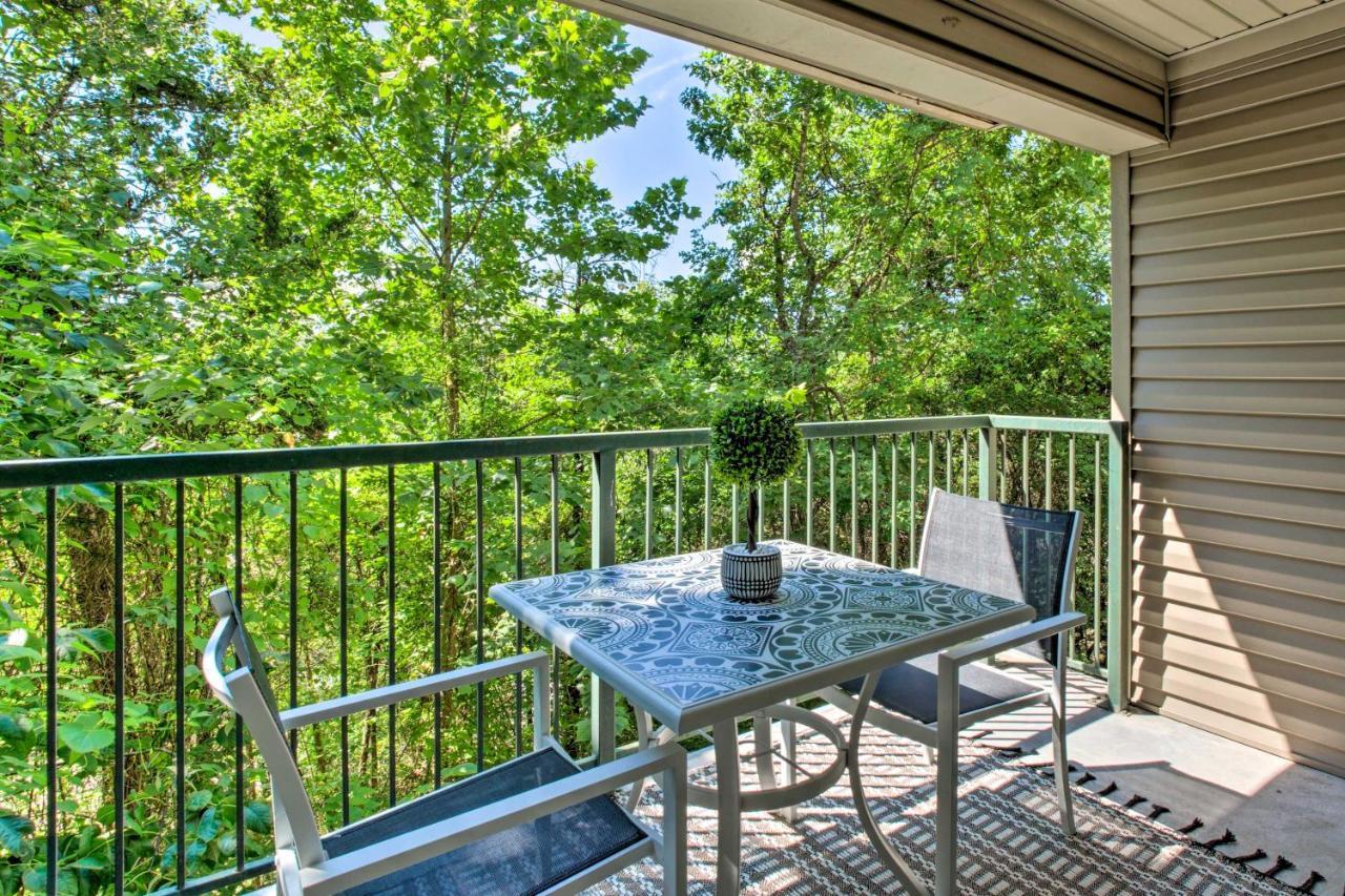 Retreat With Pool Access About 3 Mi To Dtwn Apartment