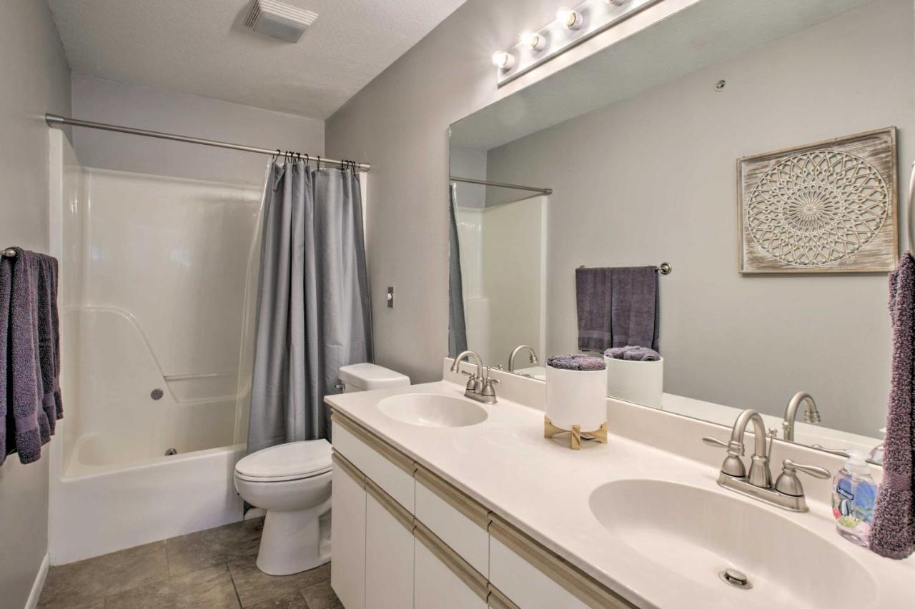Retreat With Pool Access About 3 Mi To Dtwn Apartment *