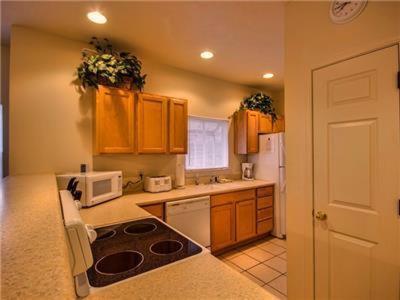 Pool Wi-fi Hot Tub Walk-in Silver Dollar 1504a Branson