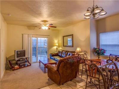 Pool Wi-fi Hot Tub Walk-in Silver Dollar 1504a Branson