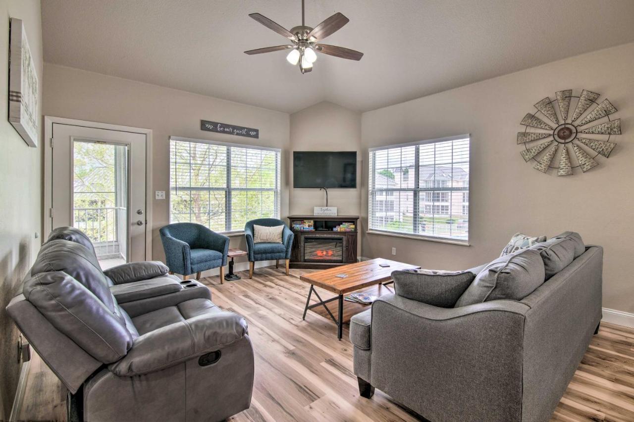 Cozy And Deluxe Balcony And Pool Access Apartment Branson