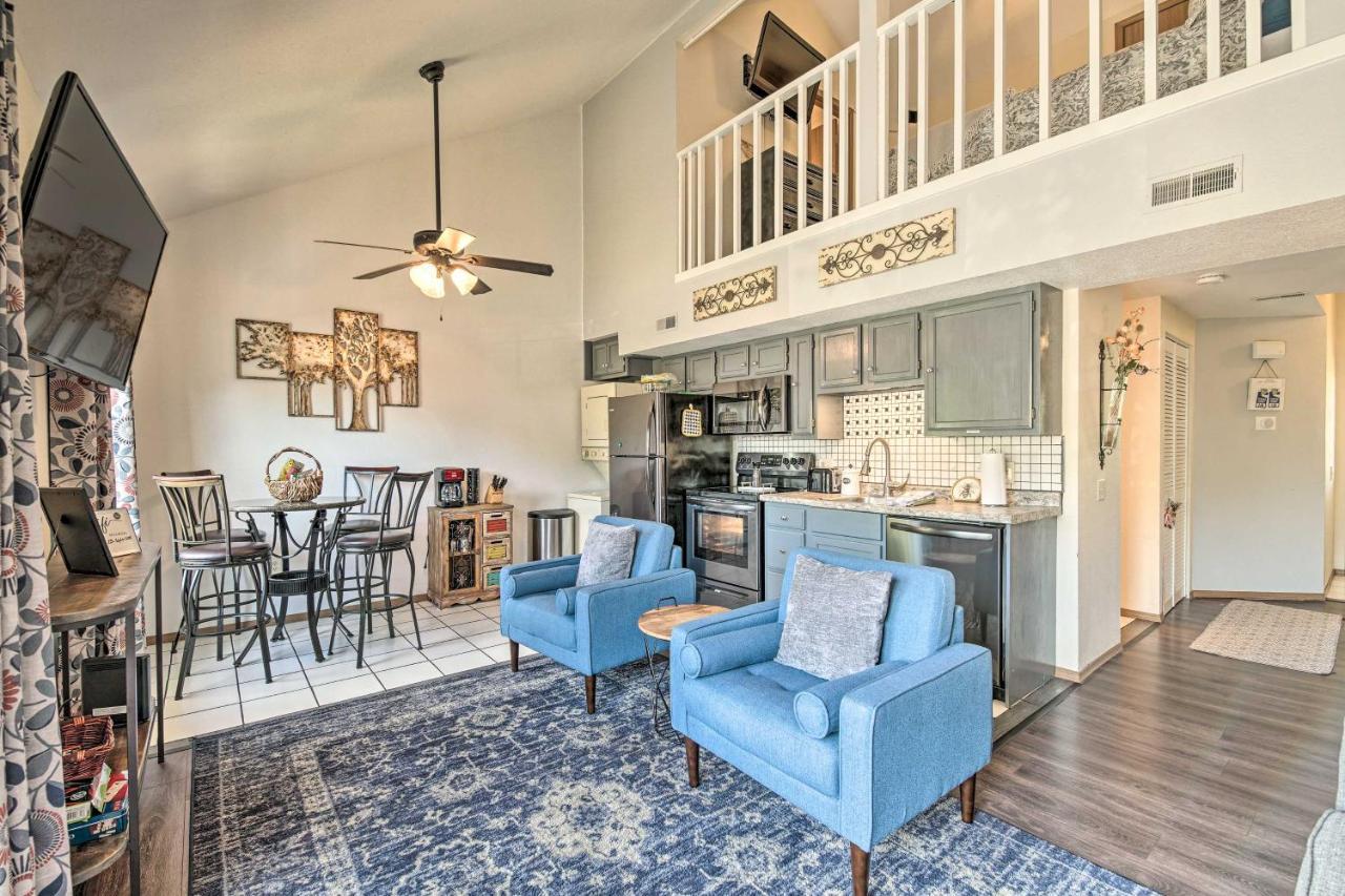 Cozy And Convenient With Balcony! Branson