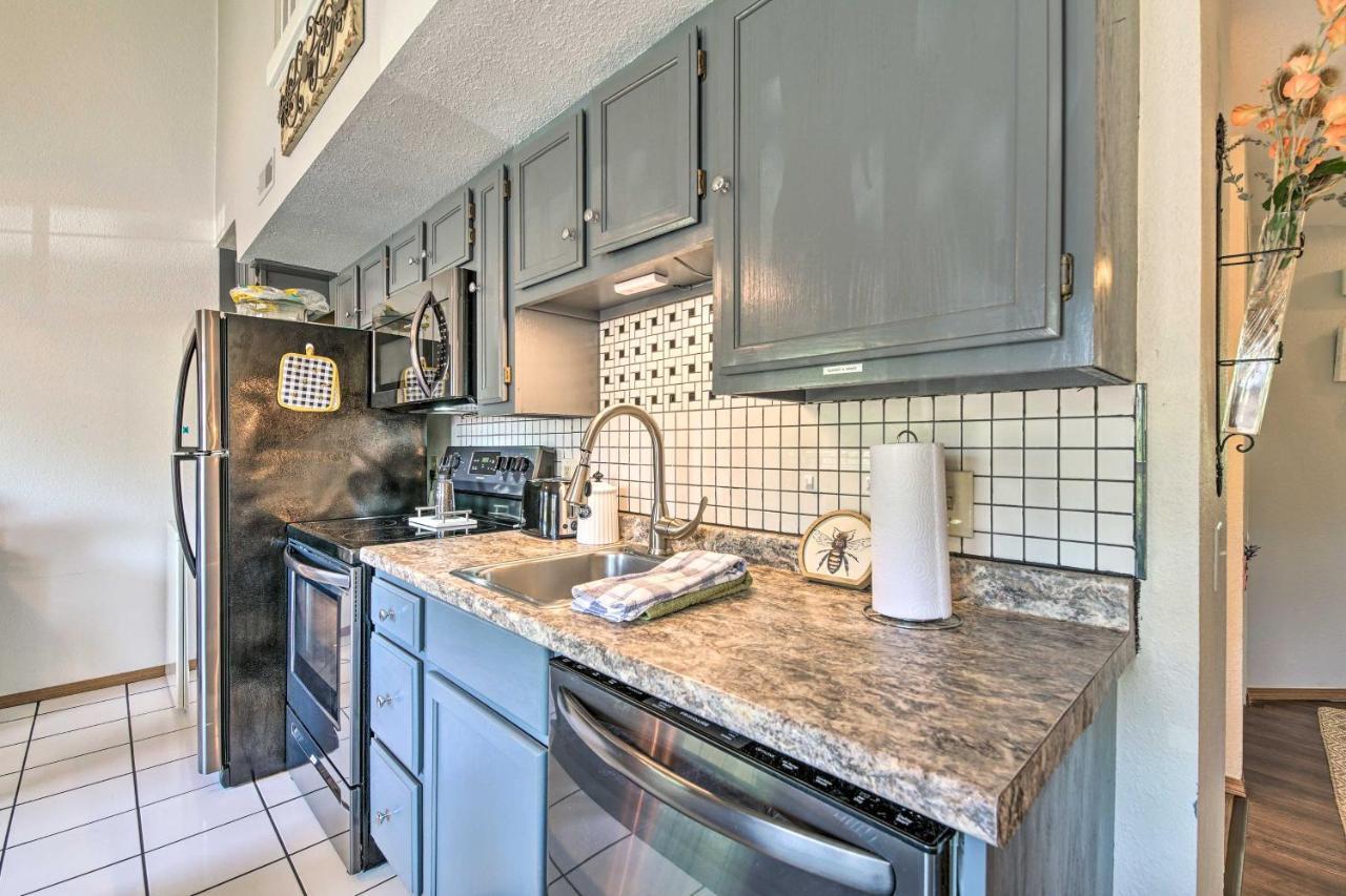 Apartment Cozy And Convenient With Balcony! *