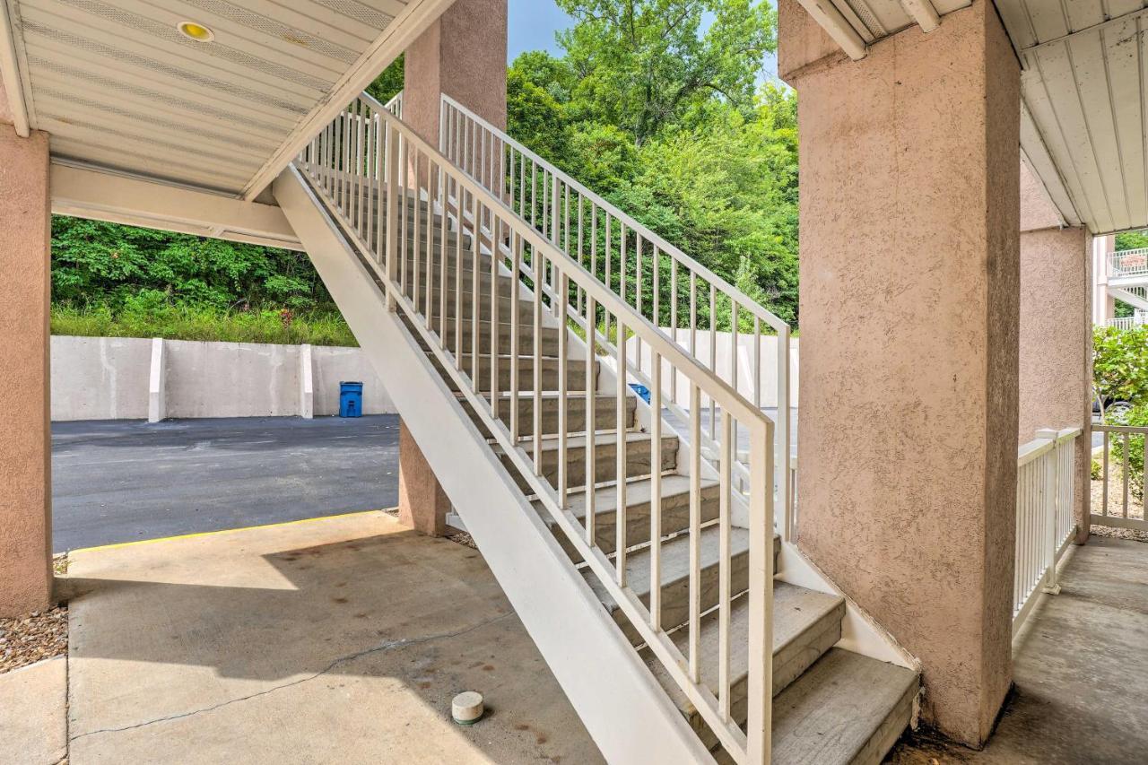 Lakefront With Sunroom And Views! * Branson