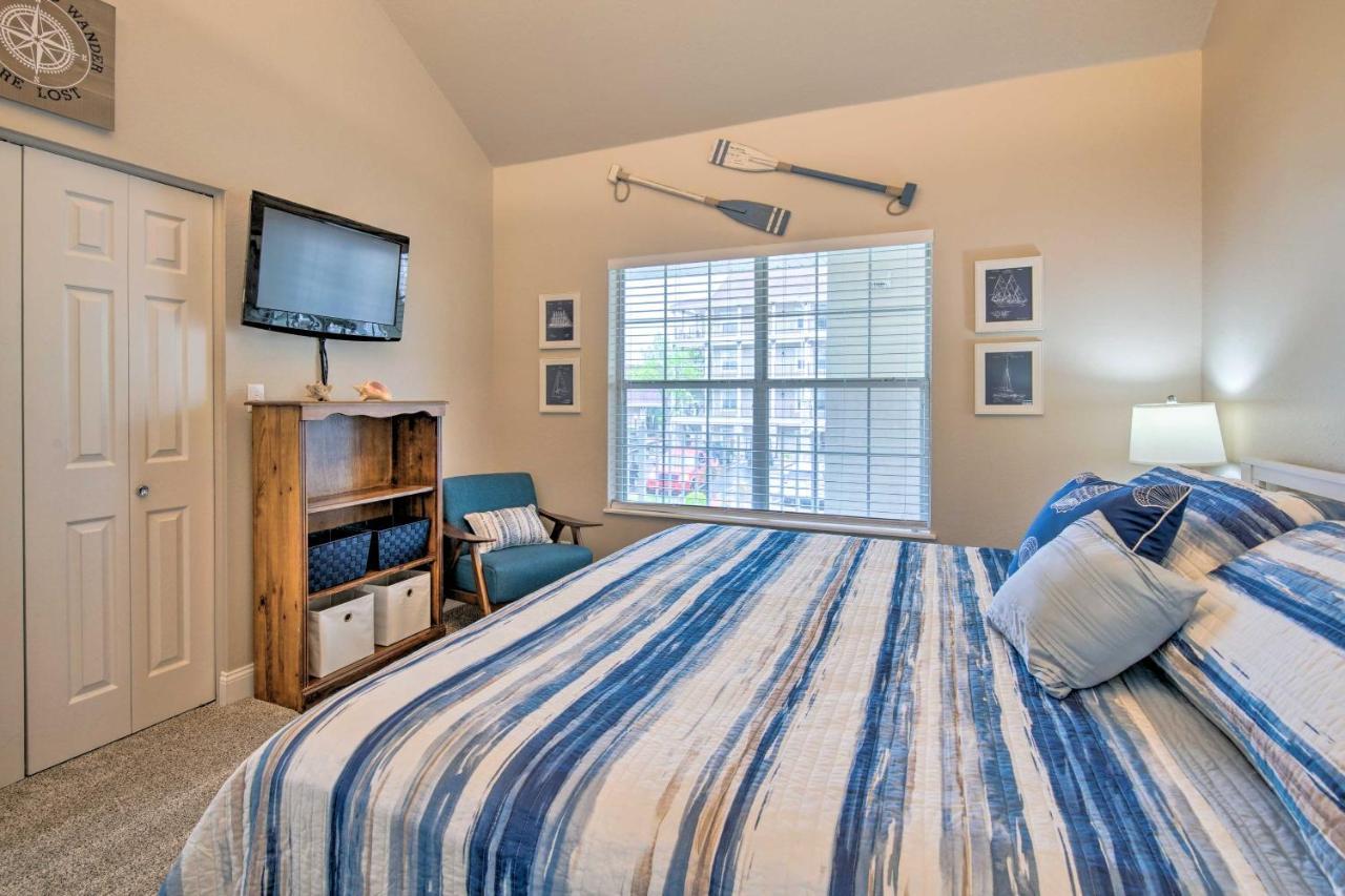Cozy And Deluxe Balcony And Pool Access