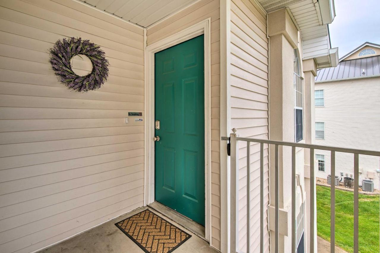 Cozy And Deluxe Balcony And Pool Access Apartment