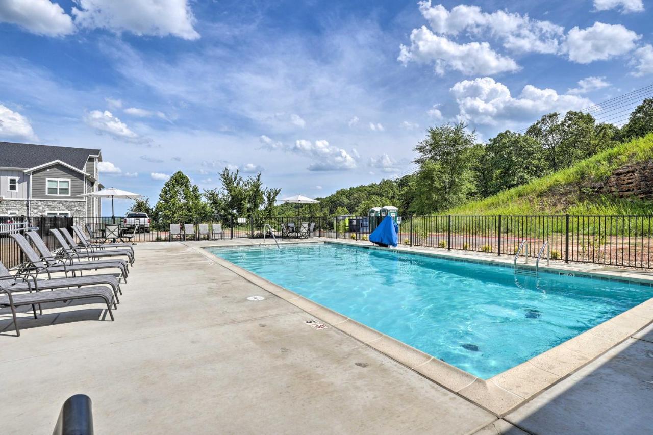 Chic Retreat About 4 Mi To Silver Dollar *