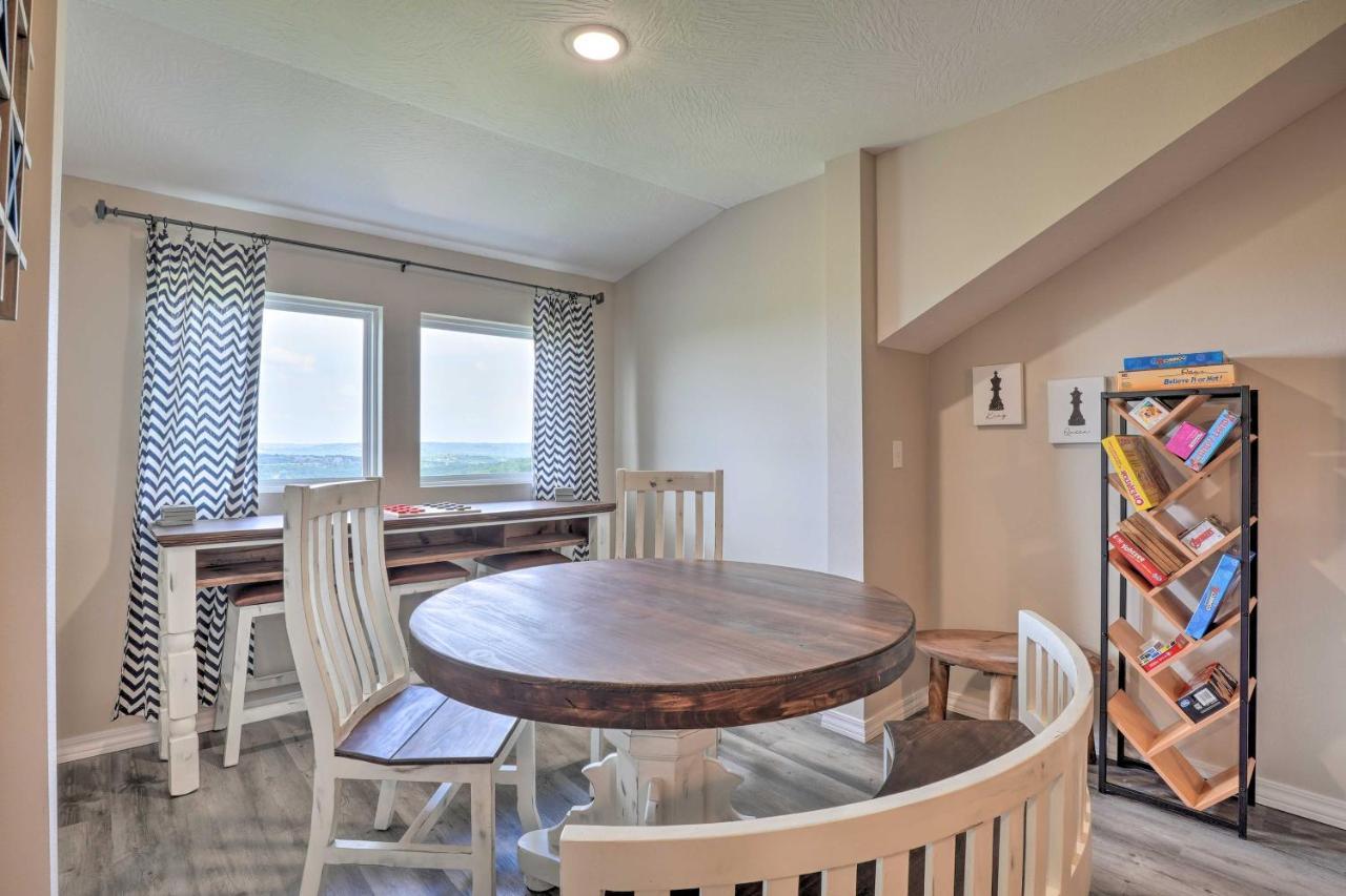 Chic Retreat About 4 Mi To Silver Dollar