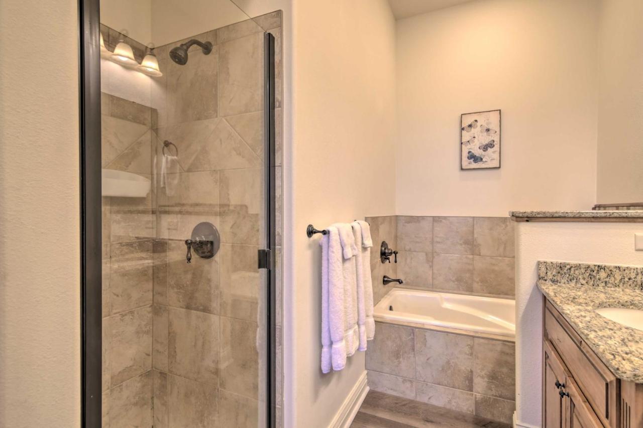 Apartment Luxe Retreat With Mtn Views And Pool Access! Branson