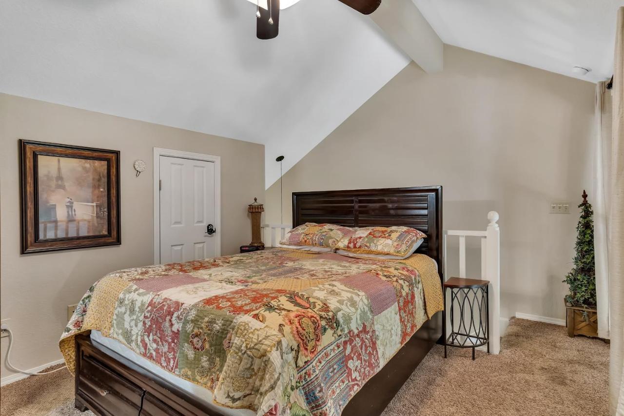 Apartment Tuscany On Taneycomo *