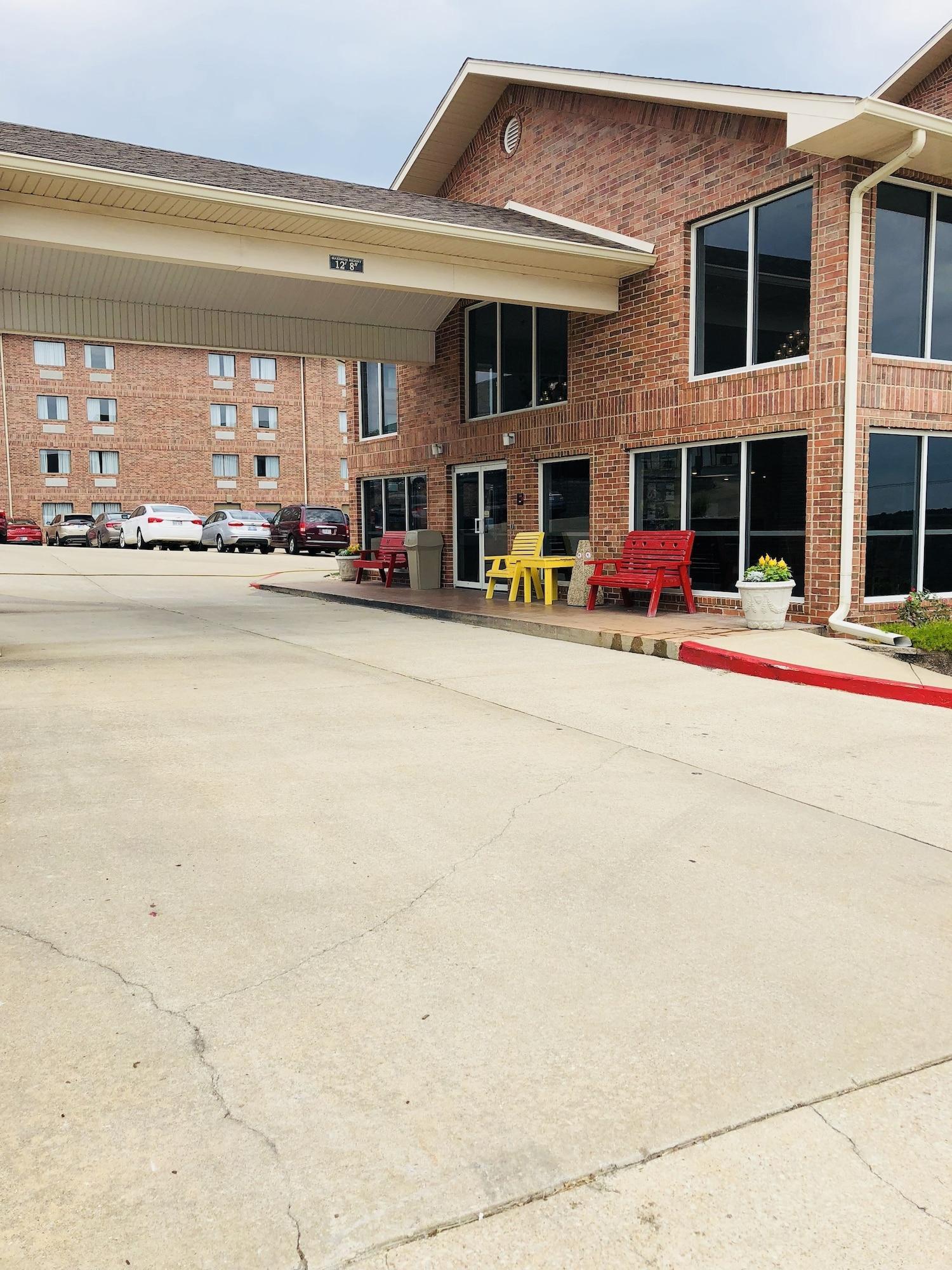 Hotel Americinn By Wyndham & Conference Center