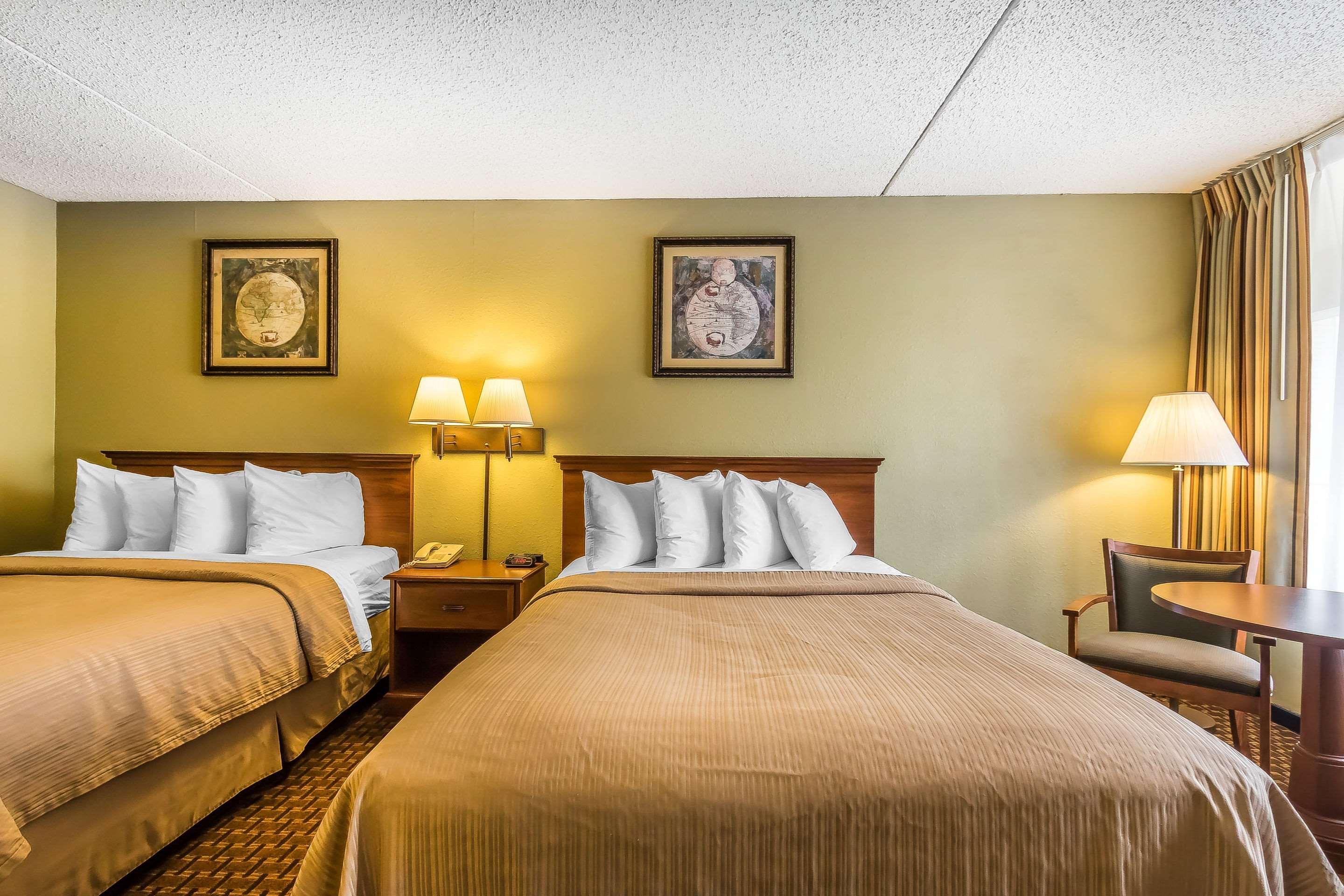 Inn Quality On The Strip 2*