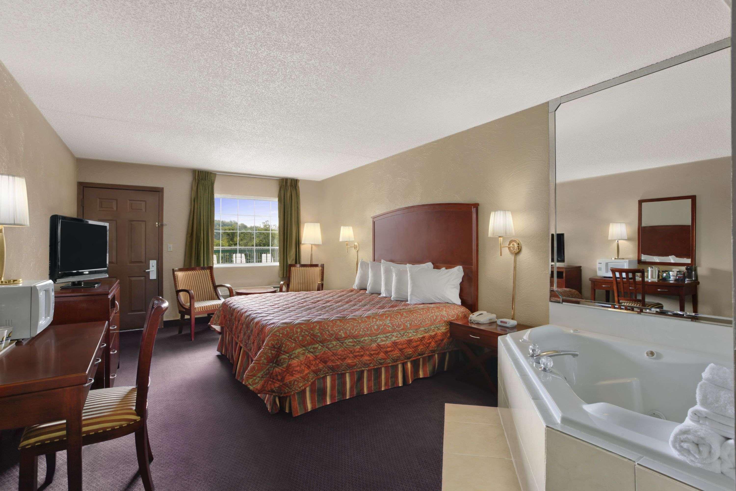 Days By Wyndham Branson/near The Strip Branson