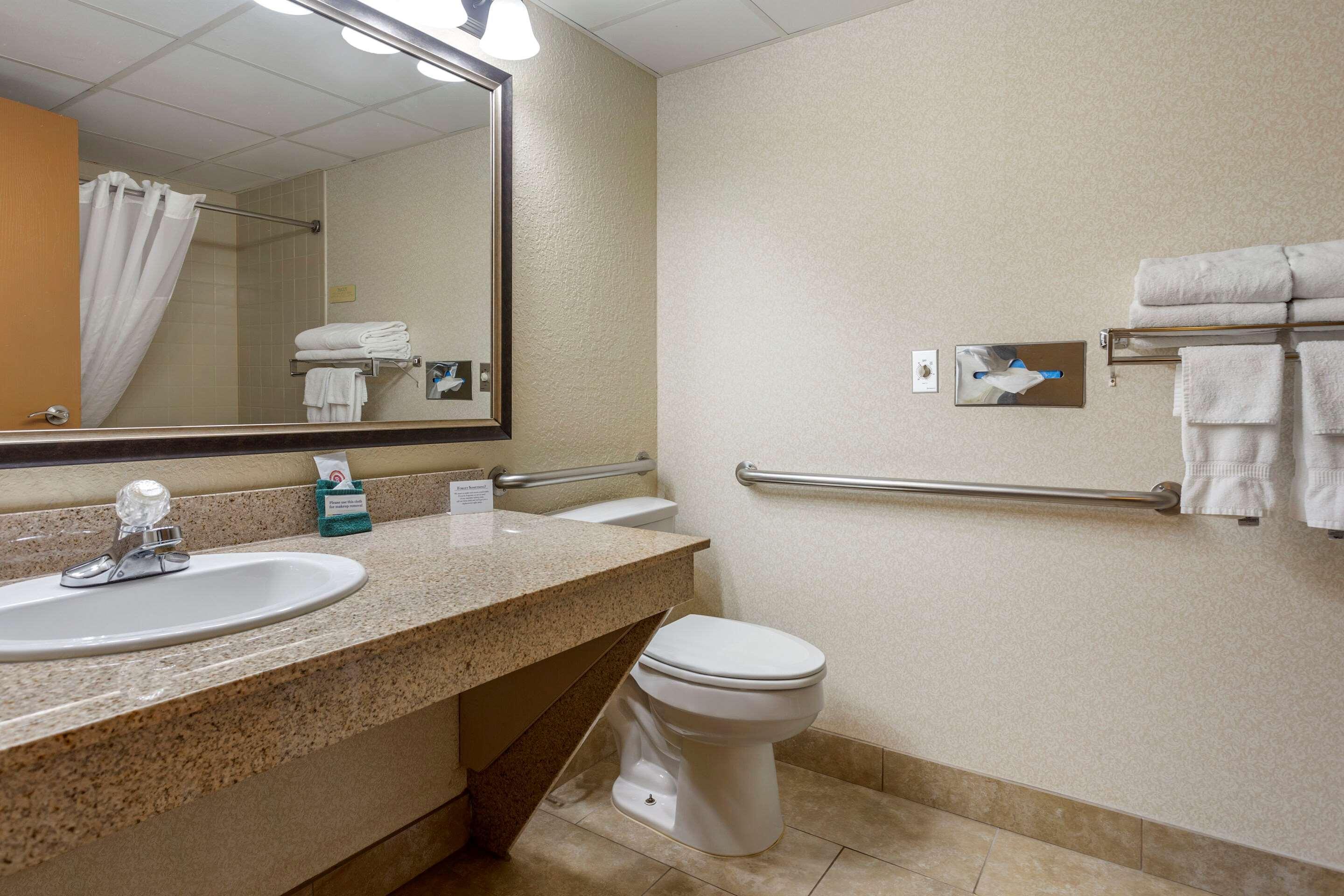 Inn Comfort At Thousand Hills Branson