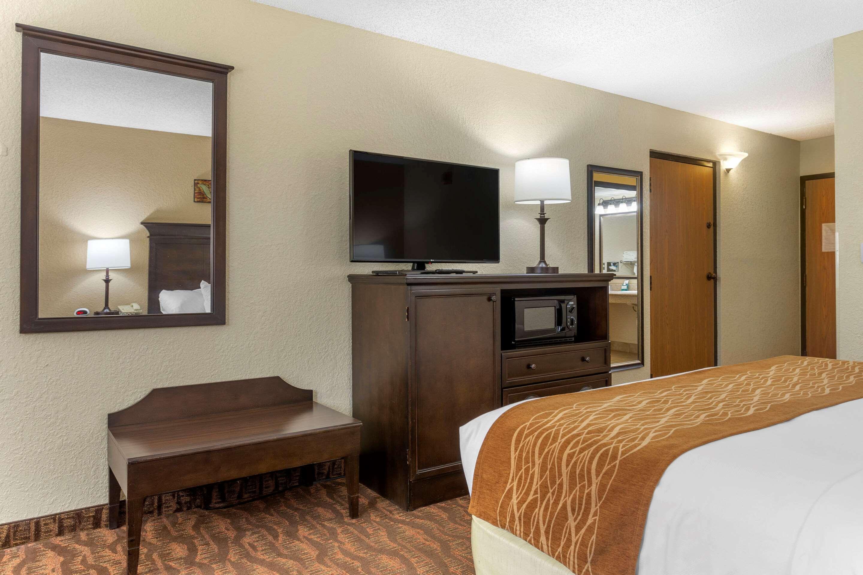 Comfort At Thousand Hills Inn
